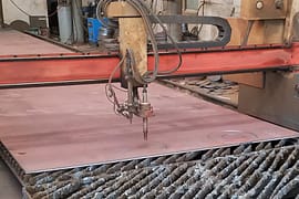 الخطوة 1 قطع CNC
